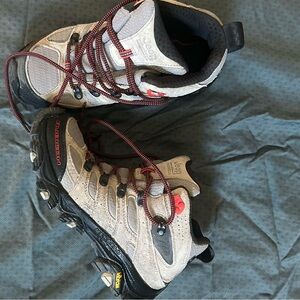 Merrell Gray and Black Lace Up Boots Rugged Outdoor Design